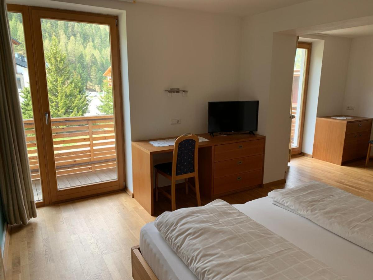 Alpenhof Hotel 3*
